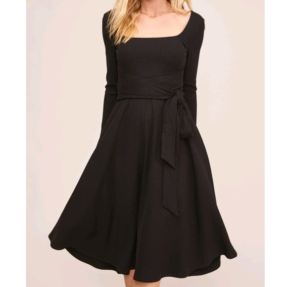 Astr Dresses & Skirts - ASTR Sinclair Ribbed Midi Dress sz M